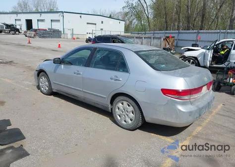 2004 Honda Accord 2.4 Lx z USA, uszkodzony, nr VIN 1HGCM563X4A074429